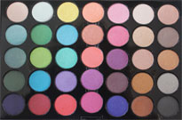 CROWN BRUSH 35 Color Shimmer Eyeshadow Palette